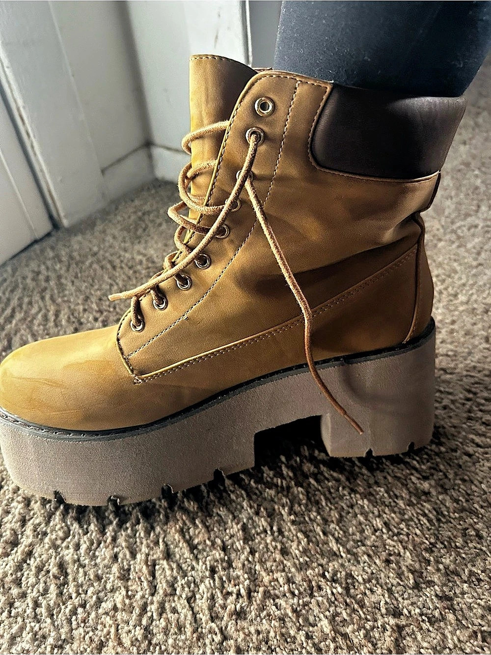 Women's Platform Combat Boots in Brown US 10